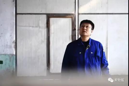 24年間，薛冰的成長(zhǎng)重疊著豪邁的發(fā)展